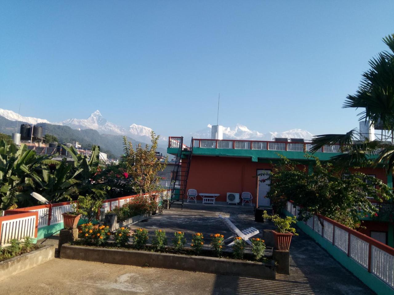 New Pokhara Lodge - Pokhara Lakeside Exteriér fotografie