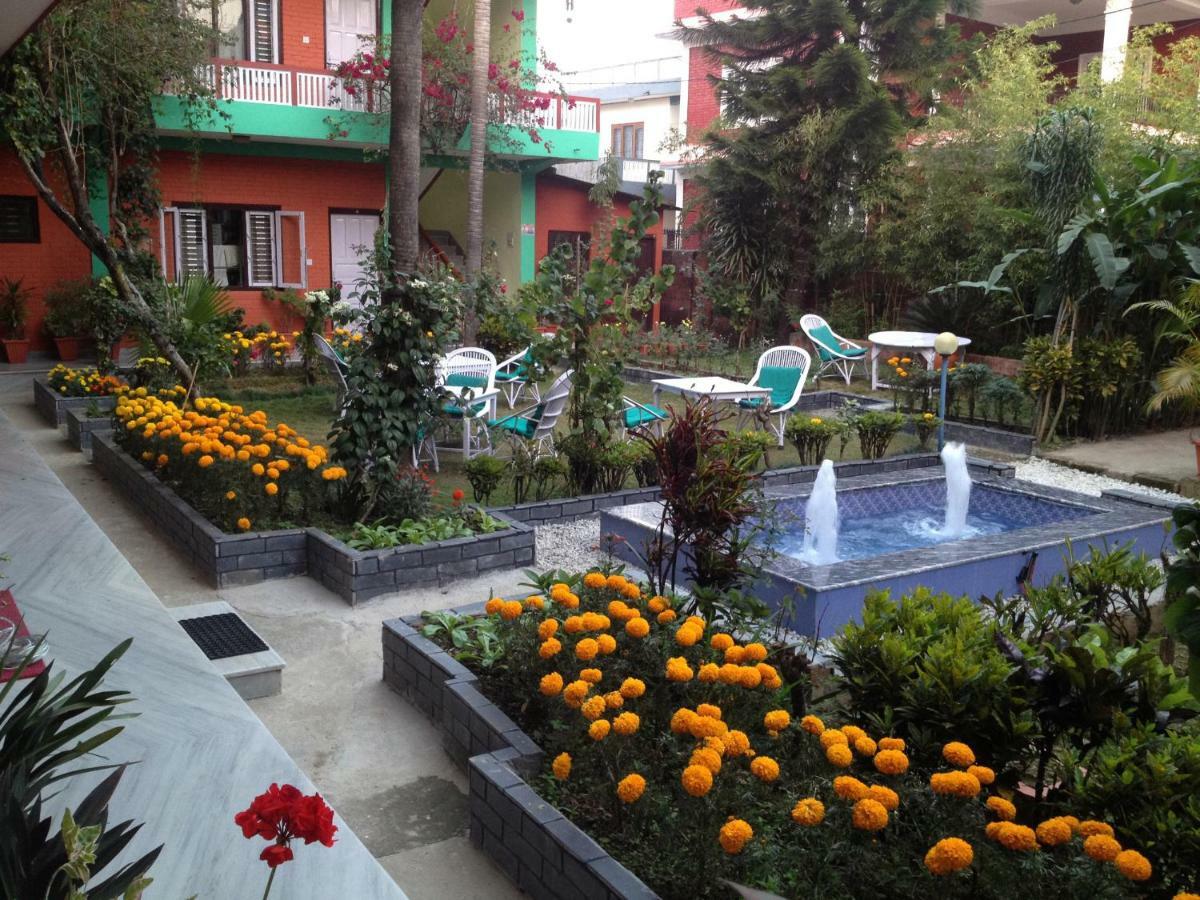 New Pokhara Lodge - Pokhara Lakeside Exteriér fotografie